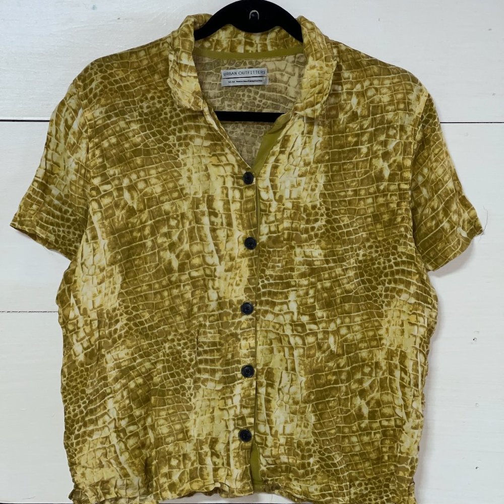 Urban Outfitters women's button up top